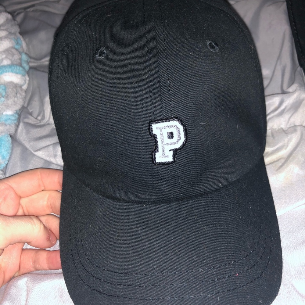 PINK hat never worn